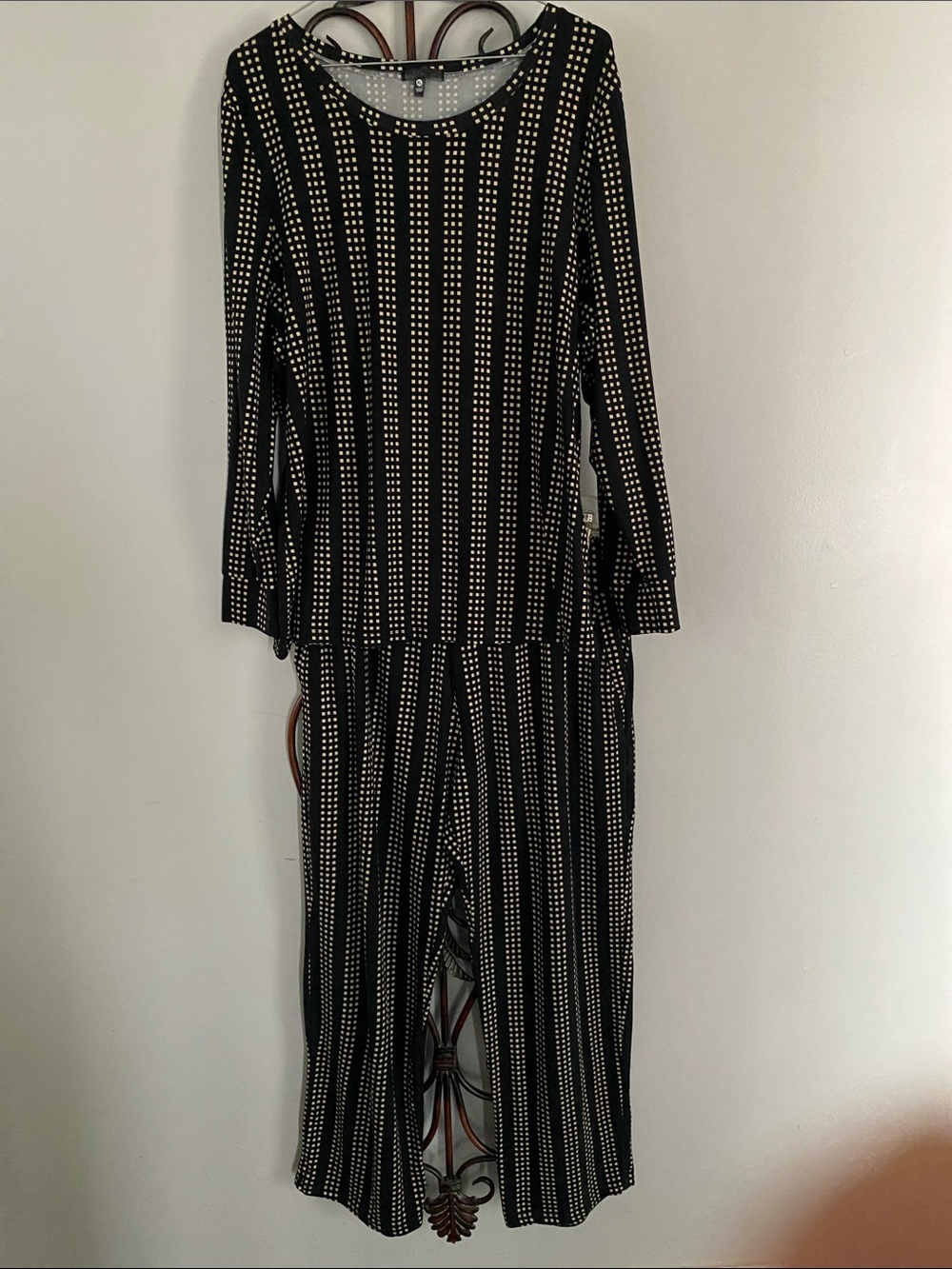 Black w/Tan Square design Long Sleeve pant and top